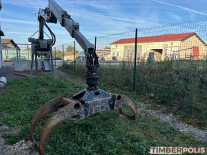 Grue forestière Pfanzelt, près de 9 m, rotateur et grappin