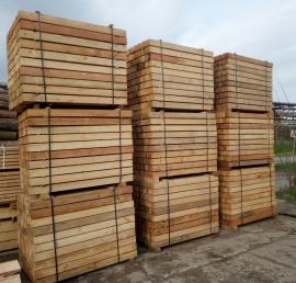 Sapin rouge Bois débité pour palettes | Bois tendre | Sciages | PMWOOD s.r.o.