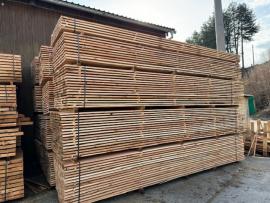 Bois débité pour construction