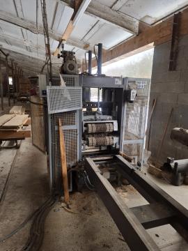 Scie alternative Trak-met PRU 570/8 | Machines de scierie | Machines à bois | Drekos Made s.r.o