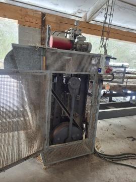 Scie à ruban à grumes Trak-met PRU 570/8 |  Outils de sciage | Machines à bois | Drekos Made s.r.o